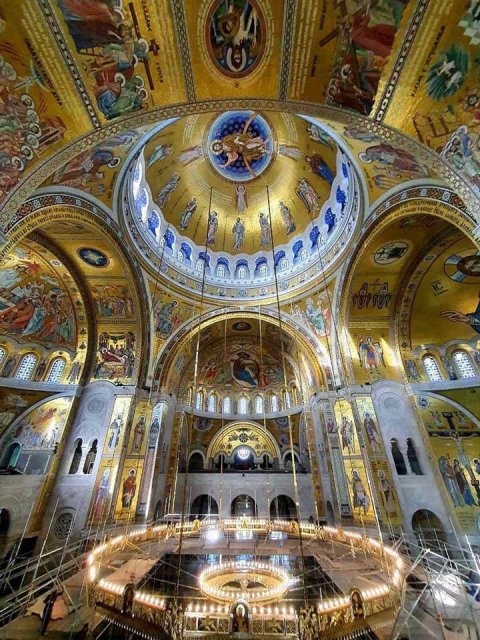 StSavainside3.jpg, 231 KB